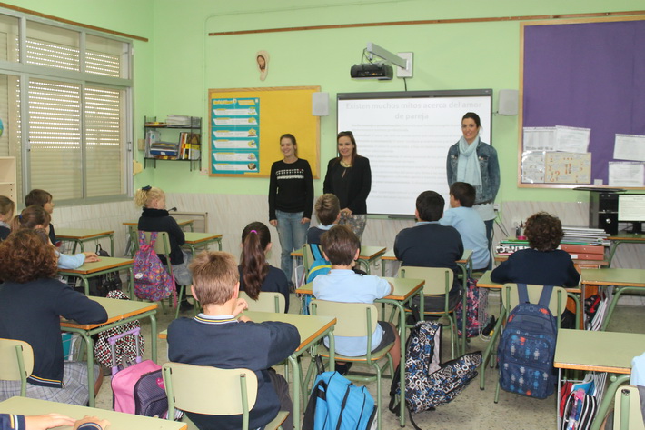 Los alumnos de Salobreña participan en talleres de prevención contra la Violencia de Género.